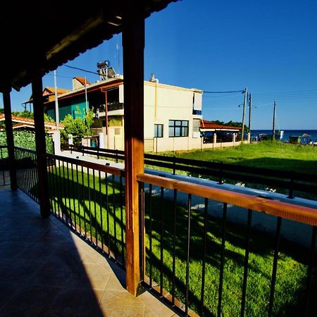 Enalio Beach House Nea Kallikrateia Luaran gambar